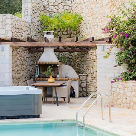 ヴィラ Jacaranda By Posarellivillas