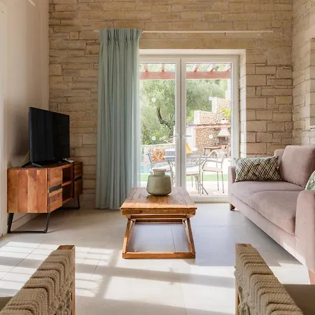 Jacaranda By Posarellivillas * Kavalleraina