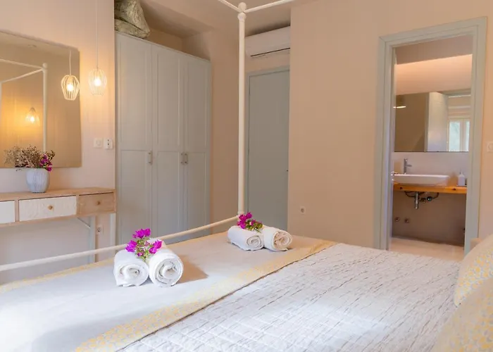 Jacaranda By Posarellivillas Вилла Kavalleraina